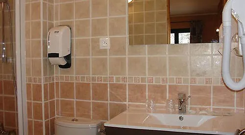 Отель La Belle Etoile Ле дез Альп