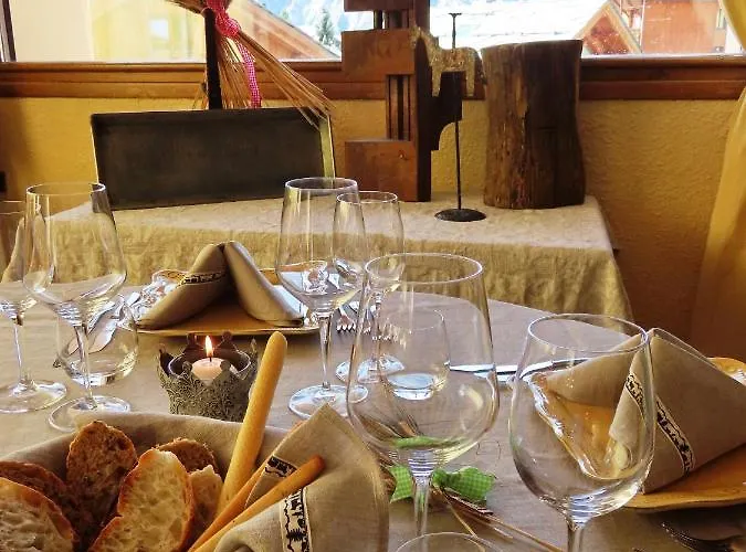 Отель La Belle Etoile Ле дез Альп